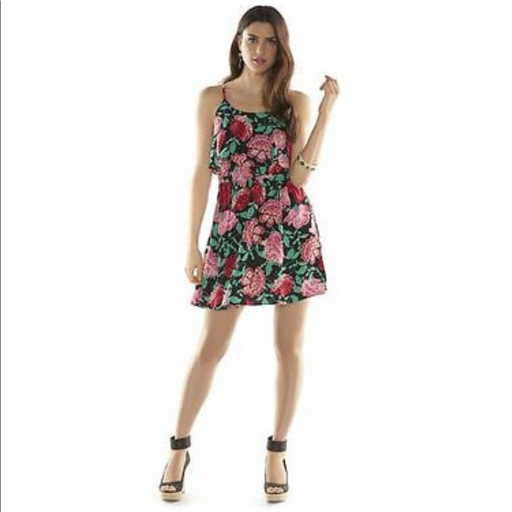 Elle floral popover dress